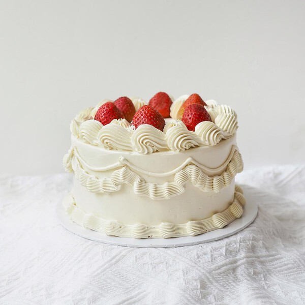 Abigail Cake | Fresh Fruit Cake